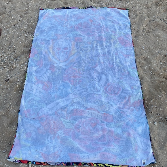 ❤️ Ed Hardy Dedicated to the One I Love Beach Towel - Picture 5 of 8